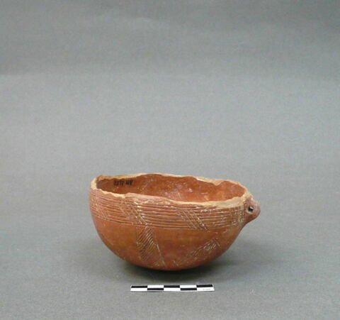 vase, image 2/2