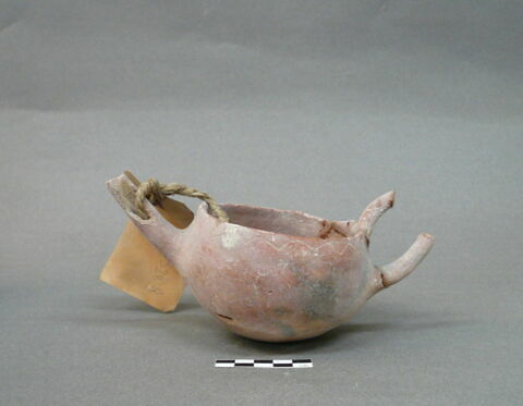 vase, image 1/1