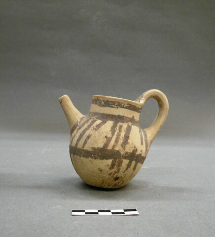 vase, image 1/1
