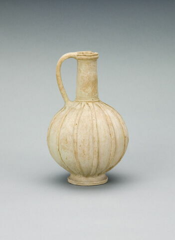 vase, image 2/2