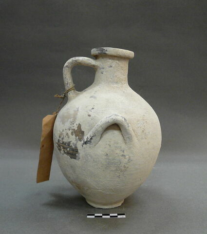 vase, image 2/2