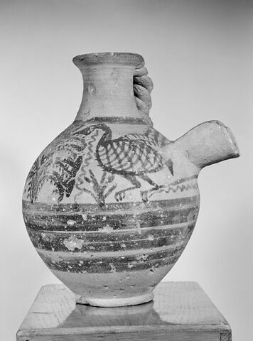 vase, image 6/9