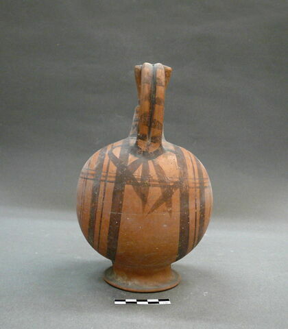 vase, image 1/3