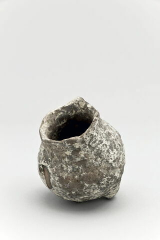 vase, image 2/3