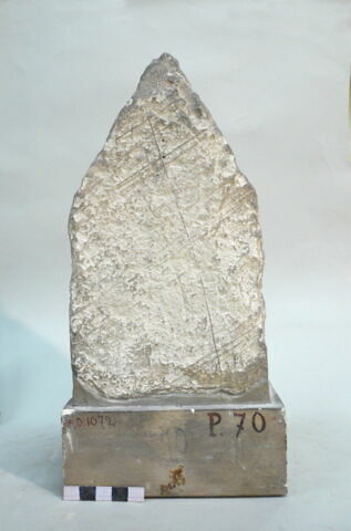 stèle  ; ex-voto, image 2/3