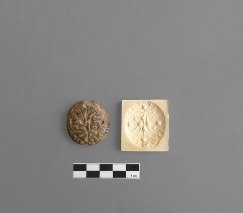 cachet, image 2/2