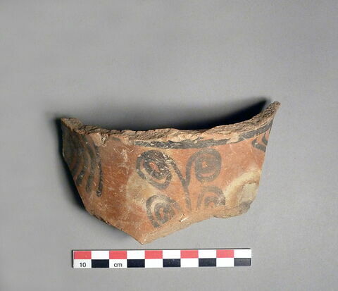 vase ; fragment, image 2/3