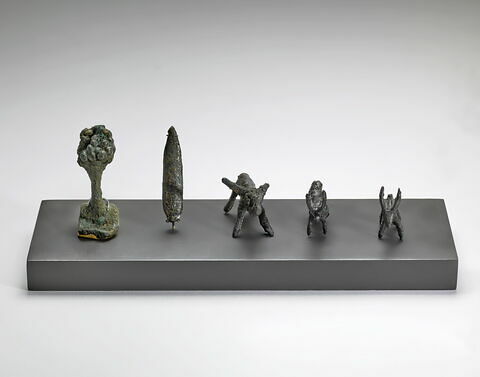 figurine, image 2/4
