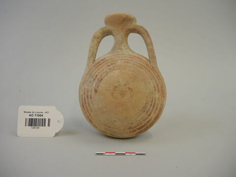 vase, image 1/2