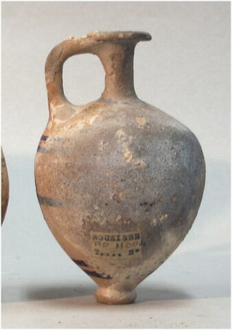 vase, image 2/2