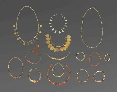 collier ; perle, image 2/3