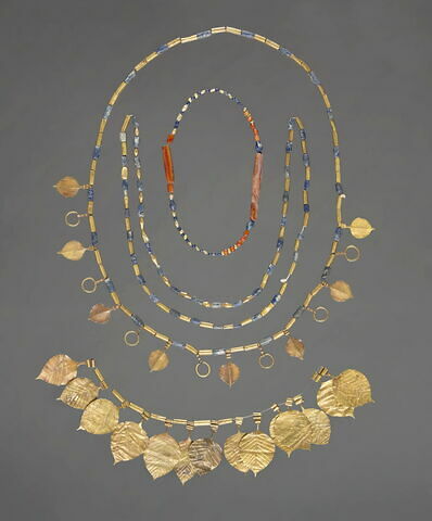 collier, image 2/5