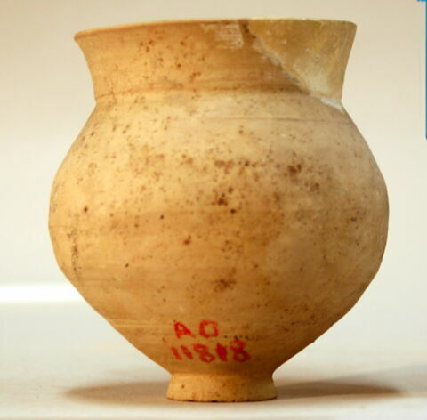 vase, image 1/1