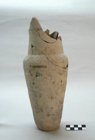 vase, image 1/2