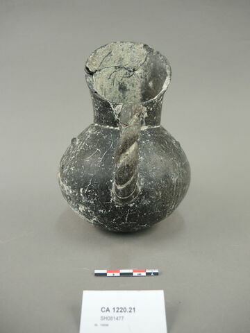 vase, image 4/8