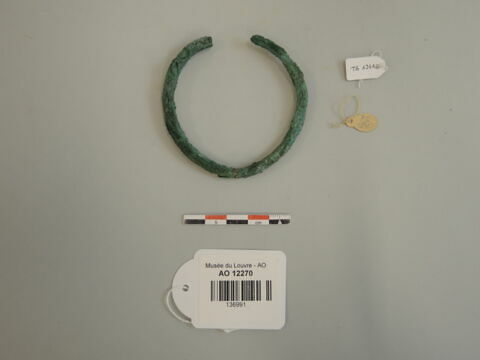 bracelet, image 1/2