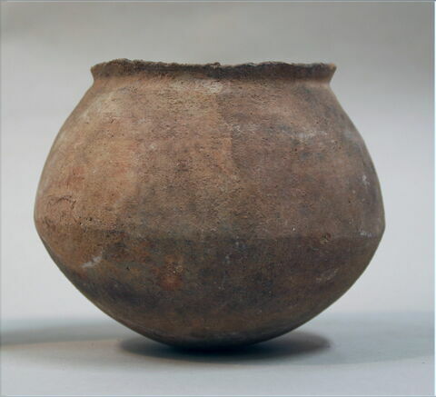 vase, image 1/1