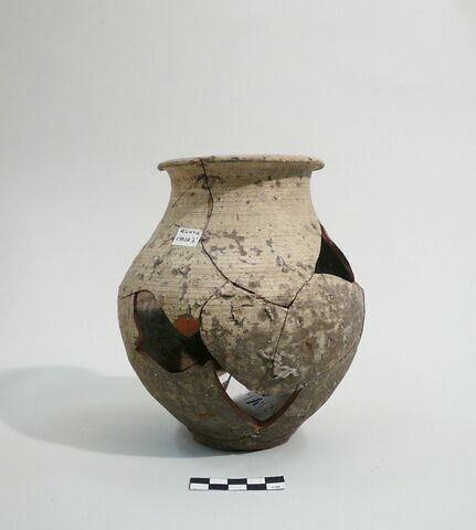vase, image 1/1