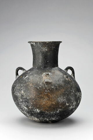 vase, image 2/3