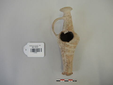 vase, image 1/1