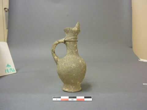vase, image 2/5