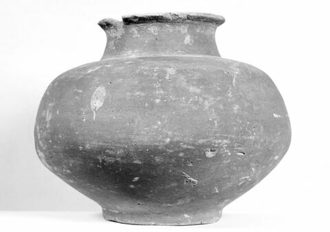 vase, image 4/4