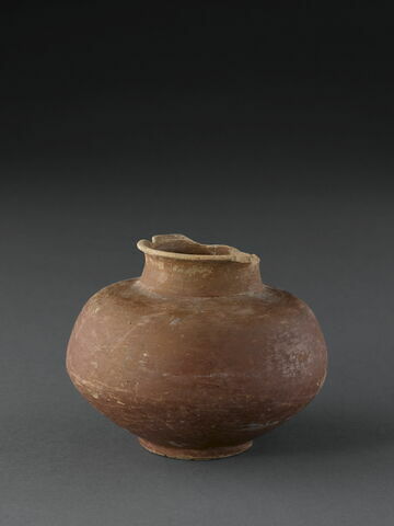 vase, image 2/4