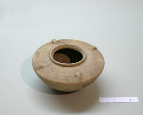 vase, image 1/1
