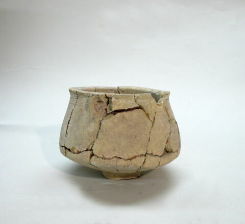 vase, image 1/1