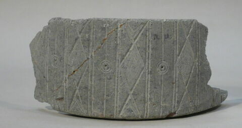 vase, image 2/2