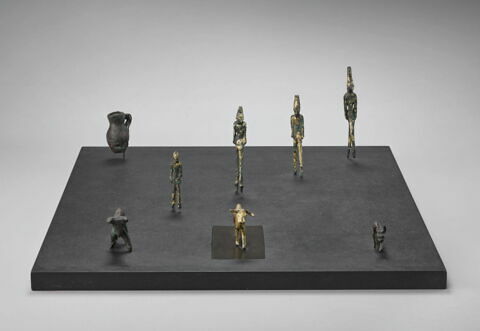 vase miniature ; objet votif, image 3/5