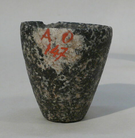 vase, image 1/1