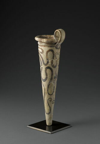 vase, image 3/9