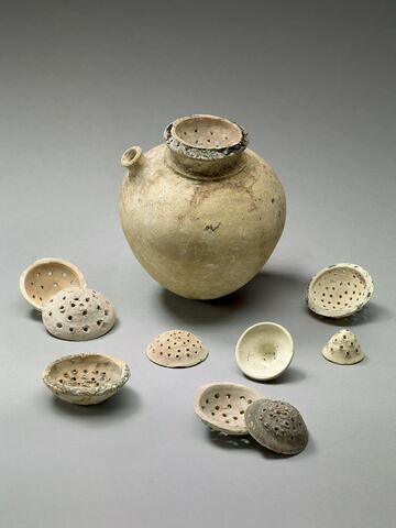 vase, image 2/3