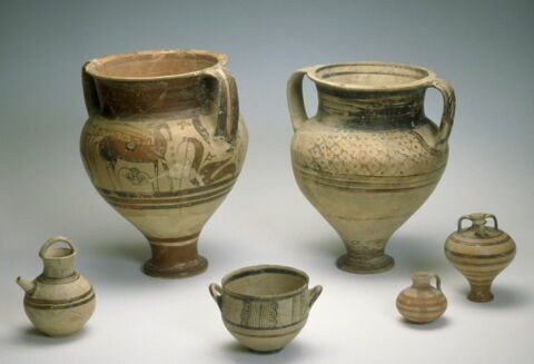 vase, image 1/1