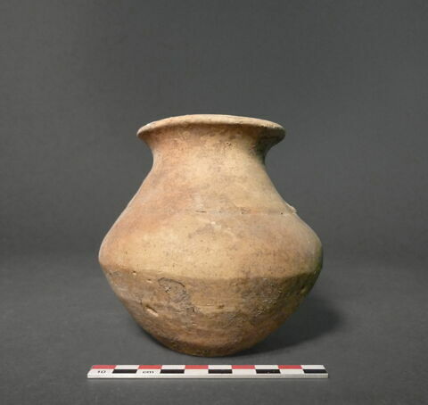 vase, image 1/1