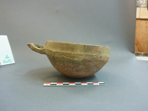 vase, image 1/3