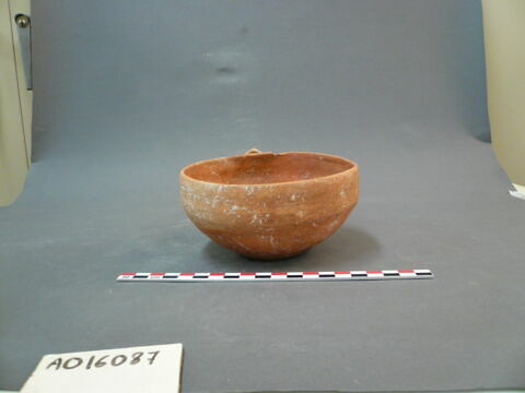 vase, image 3/6
