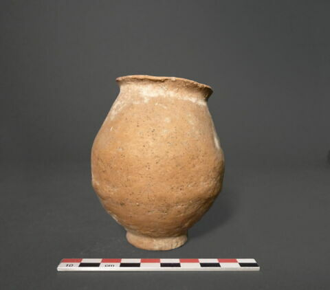 vase, image 1/1