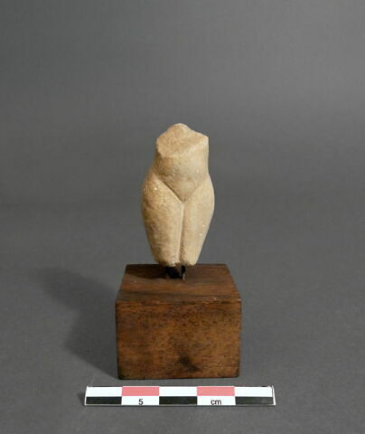 figurine, image 1/2
