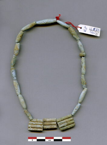collier, image 1/1
