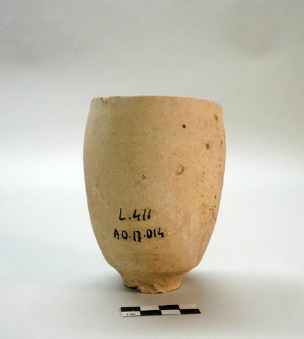 vase, image 1/1