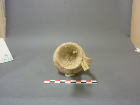 vase, image 7/7