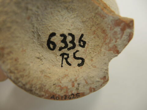 vase, image 2/7