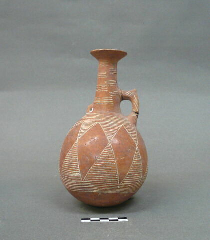 vase, image 1/1