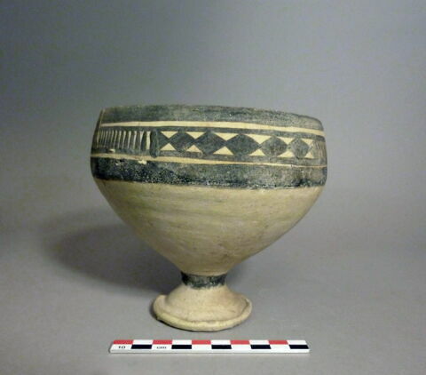 vase, image 1/1