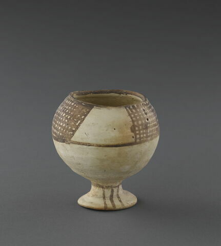 vase, image 2/4