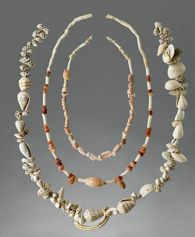 collier ; perle, image 2/4