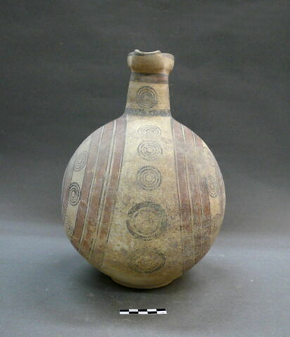 vase, image 2/3