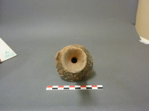 vase, image 2/5